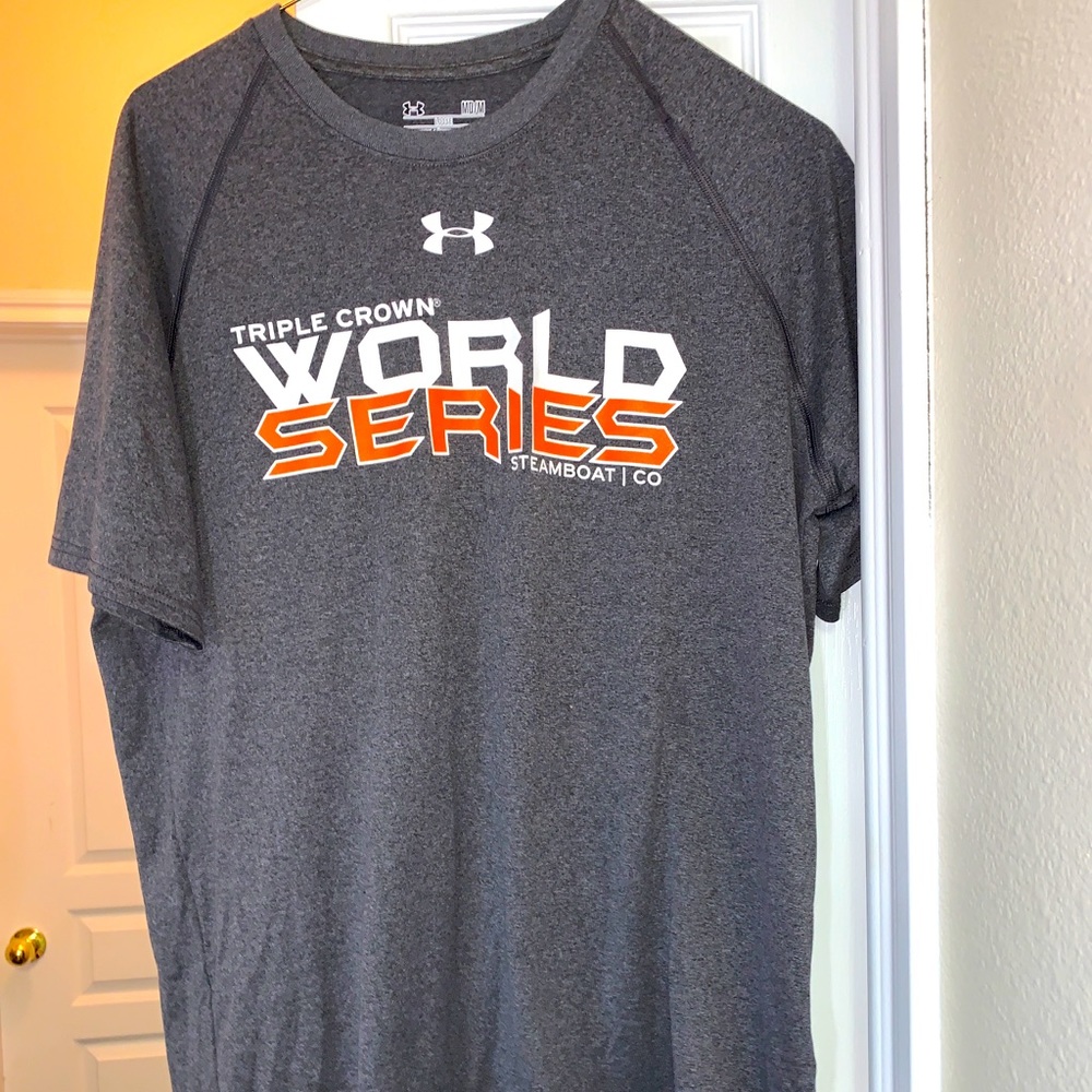 Under Armor world series t shirt sz medium